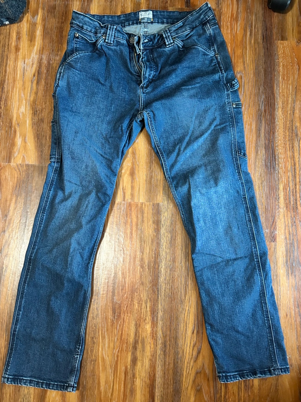 Women’s Straight Leg Jeans in Dark Blue Denim